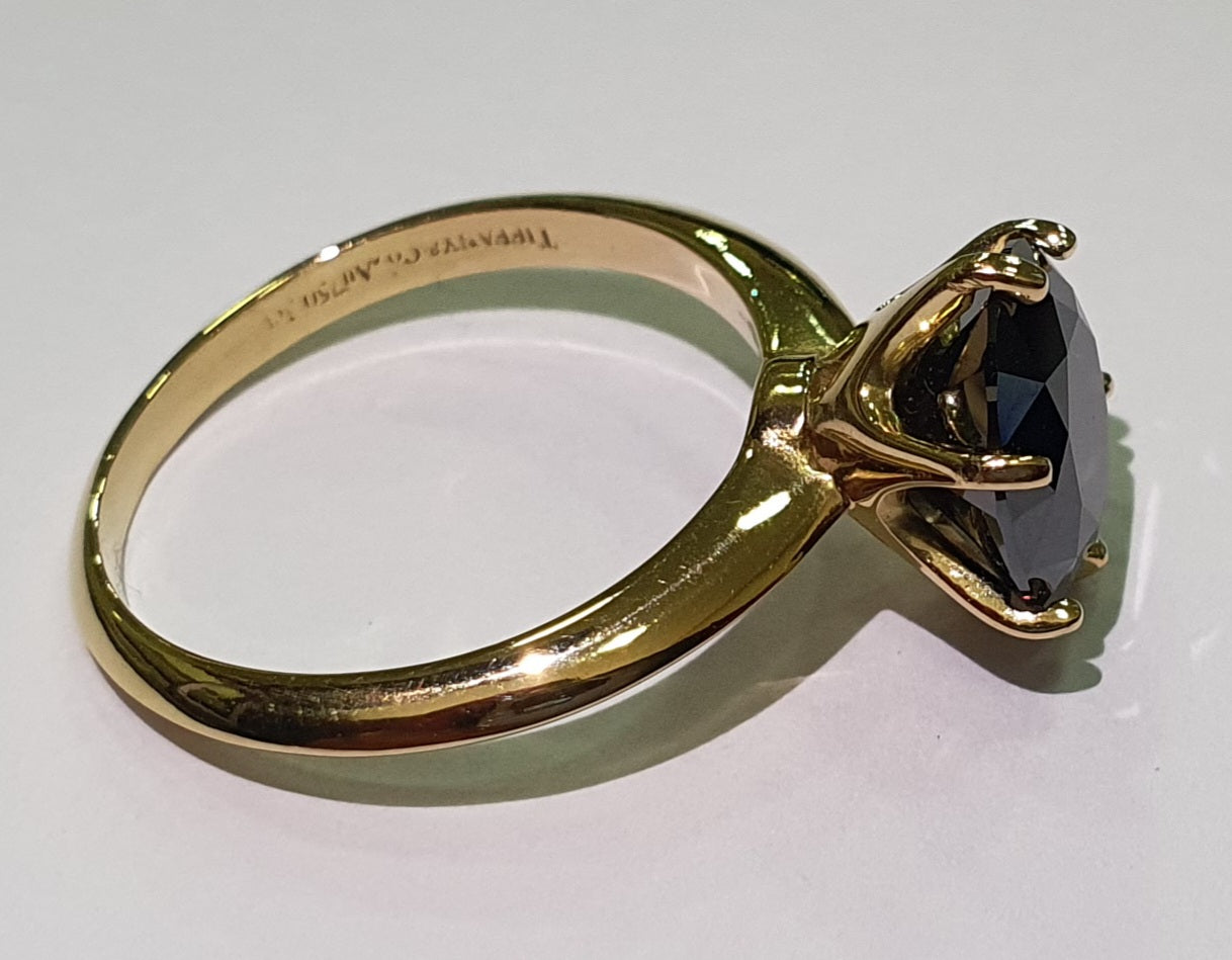 Anel Solitário em ouro com 4 ct de Diamante Moissanite Black